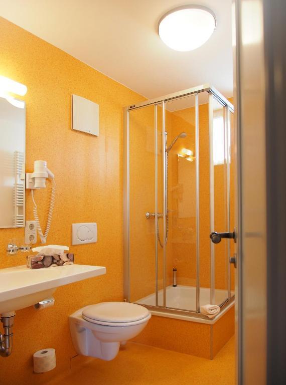 Rotes Ross Marktbergel Kamer foto